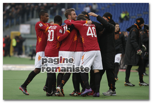 De Rossi esultanza gruppo Roma-Inter P.R.