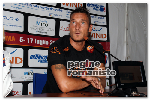 Totti Riscone conferenza PR