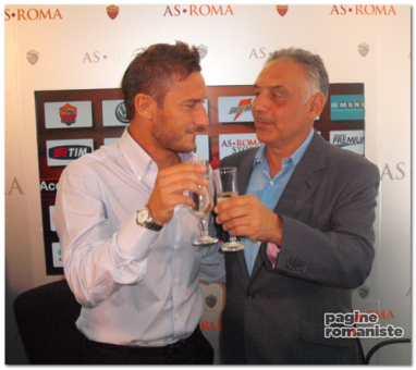 Francesco_Totti_rinnovo