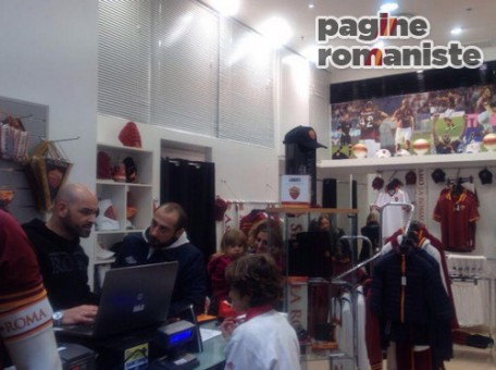 TemporaryA_S_RomaStore_RomaEst-32