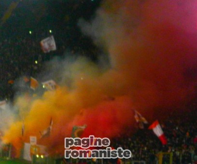 Curva_Sud_fumo