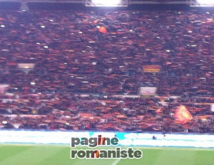Roma-Juventus-fumogeni_Curva_Sud (6)