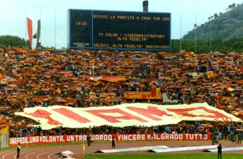 coreografia-derby-1983-1984-lazio-roma-ti-amo