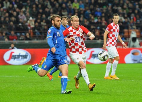 ITALIA  CROAZIA A MILANO 1 A 1DE ROSSI IN AZIONE (tedeschi)
