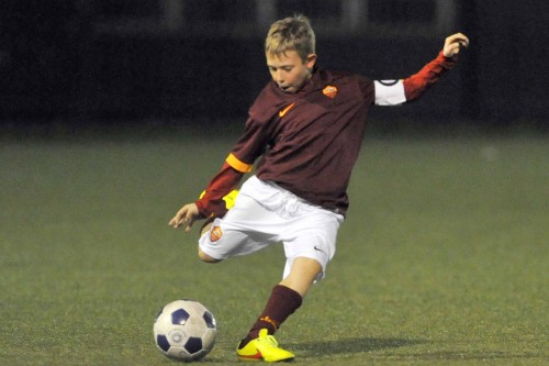 CRISTIAN TOTTI IN AZIONE NEL DERBY DI OGGI DELLA CATEGORIA PULCINI (tedeschi)