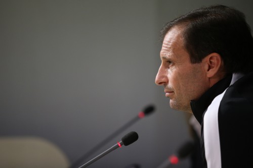 FBL-EUR-C1-ITA-JUVENTUS-PRESSER