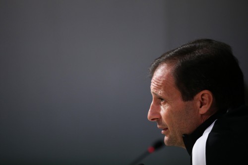 FBL-EUR-C1-ITA-JUVENTUS-PRESSER