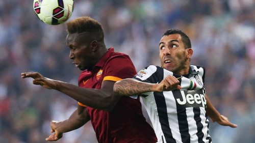 mapou-yanga-mbiwa-carlos-tevez-juventus-roma-serie-a_1ibvvook29e0s1svr4gqgt6wqp