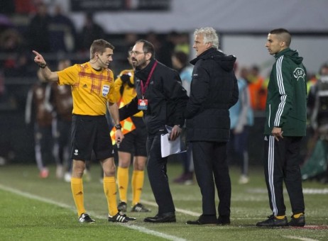 1feyenoord-Roma_sospensione-arbitro