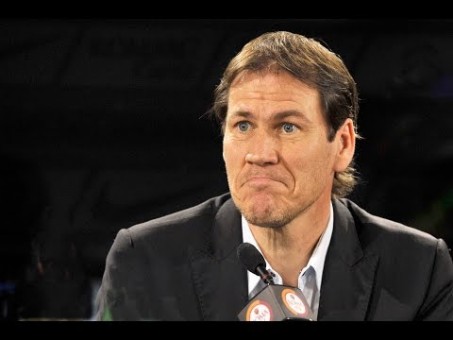 Video thumbnail for youtube video VIDEO HD - Roma-Parma, conferenza Garcia: "Doumbia è pronto. Domani non abbiamo scelta dobbiamo vincere. Totti non ci sarà. Lotito? Ha risposto Pallotta" | Pagine Romaniste