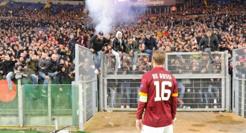 1roma-fiorentina_derossi-curvasud89