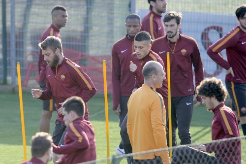 DE ROSSI PAREDES 1 VIGILIA EUROPA LEAGUE