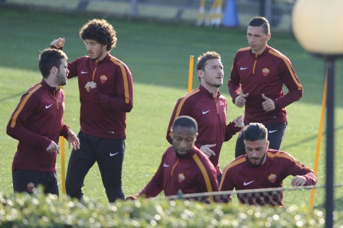 PJANIC TOTTI UçAN  VIGILIA EUROPA LEAGUE