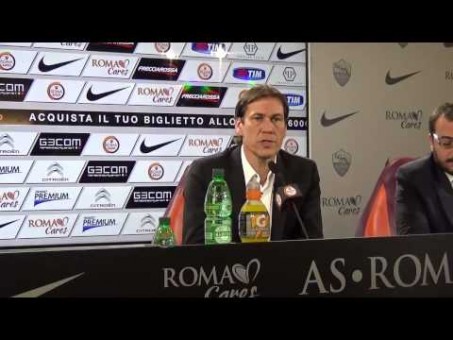 Video thumbnail for youtube video LIVE TRIGORIA (FOTO E VIDEO). Roma-Samp, conferenza Garcia: "Domani in campo i migliori, voglio vincere senza pensare alla Fiorentina. Totti? E' al 100%. Doumbia? Abbiamo ricominciato la preparazione fisica da capo" | Pagine Romaniste