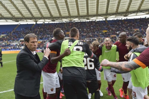 1roma-napoli-garcia-esultanza.squadra