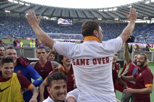 lazio-roma-totti-florenzi-maglia00