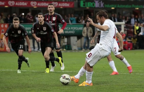 milan-roma-totti-rigore12