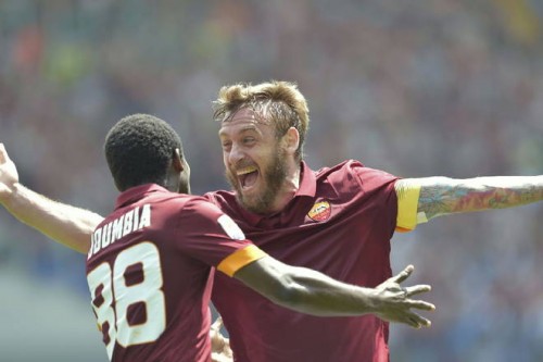roma-genoa-doumbia-derossi-esultanza