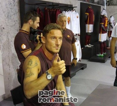 Totti_Nike_Store_Pinzolo (2)