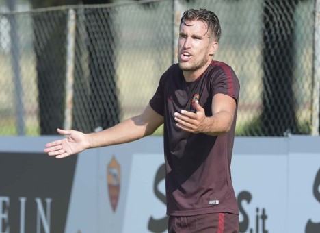 asroma--strootman13412
