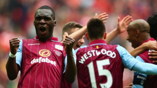 aston-villa-liverpool-christian-benteke-celeb_3292747