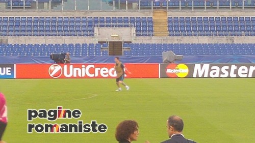 12021882_915199545201339_55311961_n