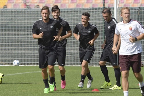 allenamento champions totti norman florenzi manolas