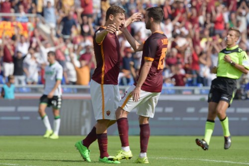 roma-sassuolo-totti pjanic gol esultanza