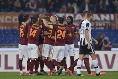 1roma-udinese-maicon digne florenzi nainggolan iago falque pjanic gol esultanza