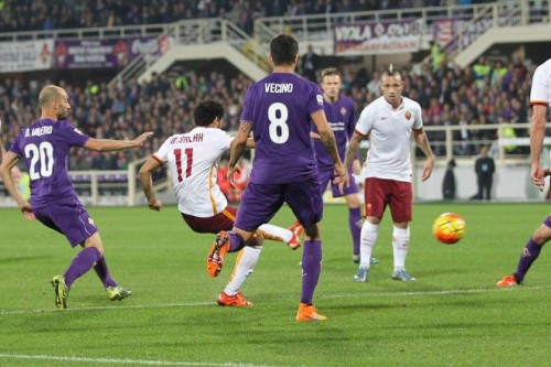 -fiorentina-roma-salah tiro gol