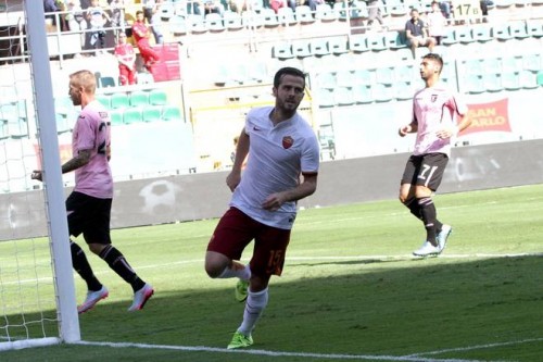 palermo-roma-pjanic gol esultanza