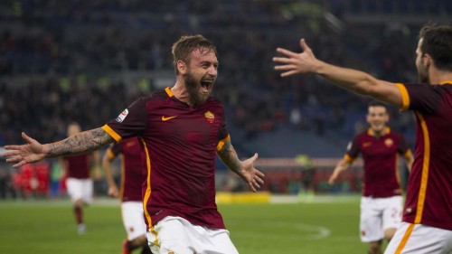 roma-empoli-derossi pjanic gol esultanza