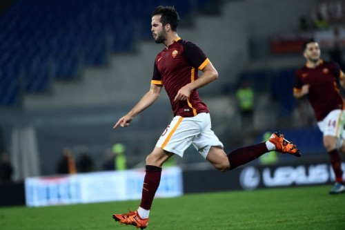 roma-empoli-pjanic gol esultanza