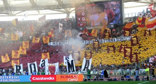 roma-lazio-coreografia-curva-sud-il-mio-nome-simbolo-eterna-sconfitta-01