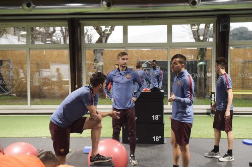 allenamento-roma-manolas pjanic gyomber