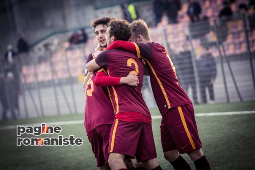 roma-primavera-pellegrini gol esultanza de santis marchizza d'urso