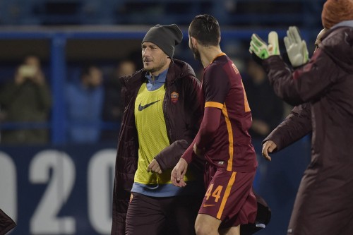 empoli-roma_totti manolas tifosi