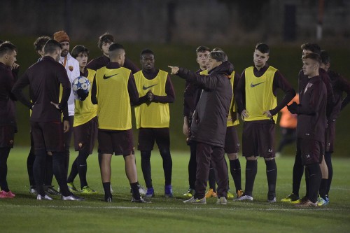 lo7r3chwejo8uukmnj0m