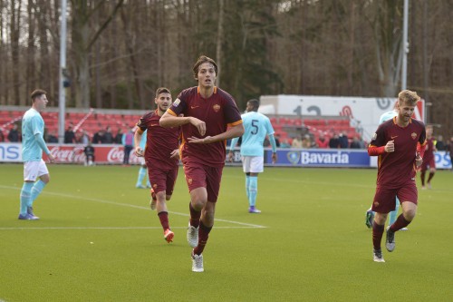 psv-roma-primavera-youth-league-soleri gol esultanza0