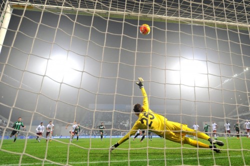 sassuolo-roma-berardi szczesny rigore0