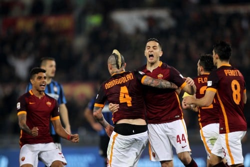 roma-inter-nainggolan gol esultanza manolas emerson palmieri florenzi perotti