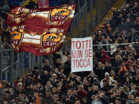 roma-inter_tifosi totti