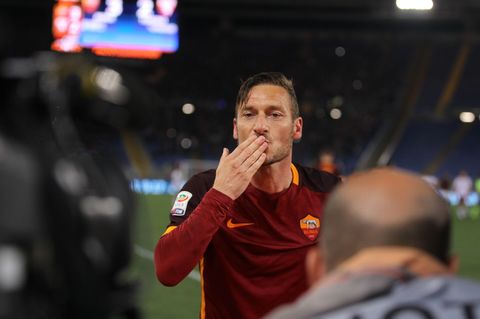 roma-torino-totti-gol esultanza000