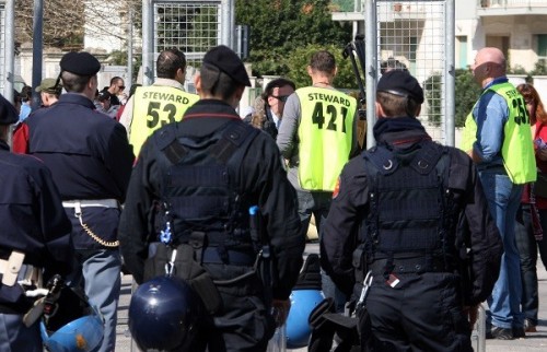 Polizia-allo-stadio