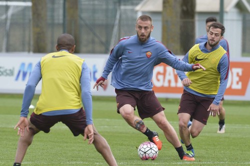 allenamento-roma-de rossi pjanic