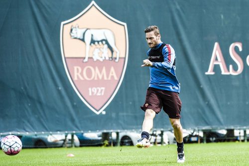 allenamento roma totti