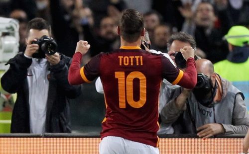 roma-torino-totti 10 gol esultanza