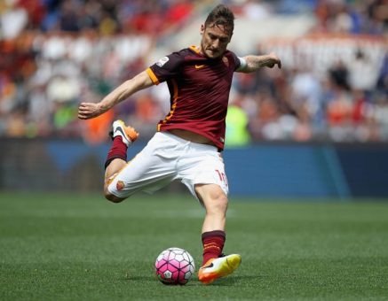 Totti il 27 maggio sara a Milano per lanciare i nuovi scarpini della Nike Pagine Romaniste