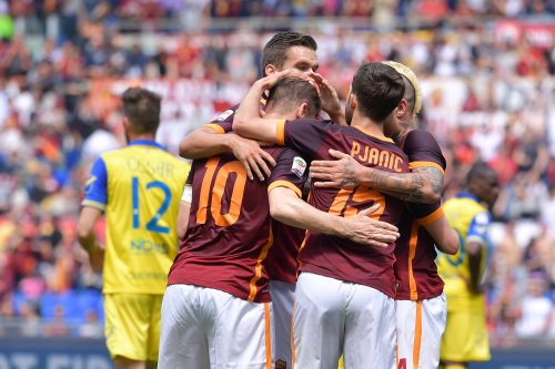 roma-chievo_totti pjanic strootman nainggolan gol esultanza