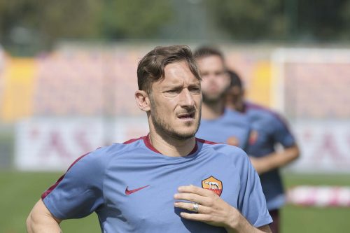 allenamento roma totti